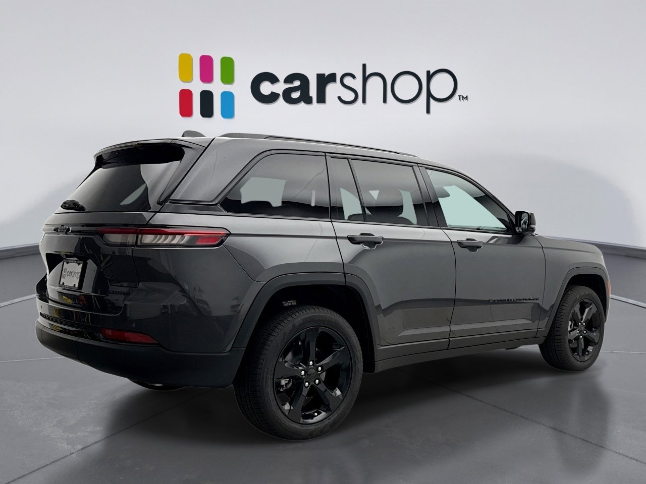 Used 2025 Jeep Grand Cherokee Limited w/ Black Appearance Package image 5