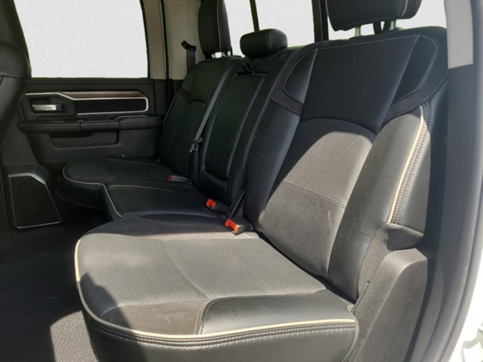Used 2024 RAM 2500 Laramie w/ Safety Group AWD/4WD image 18