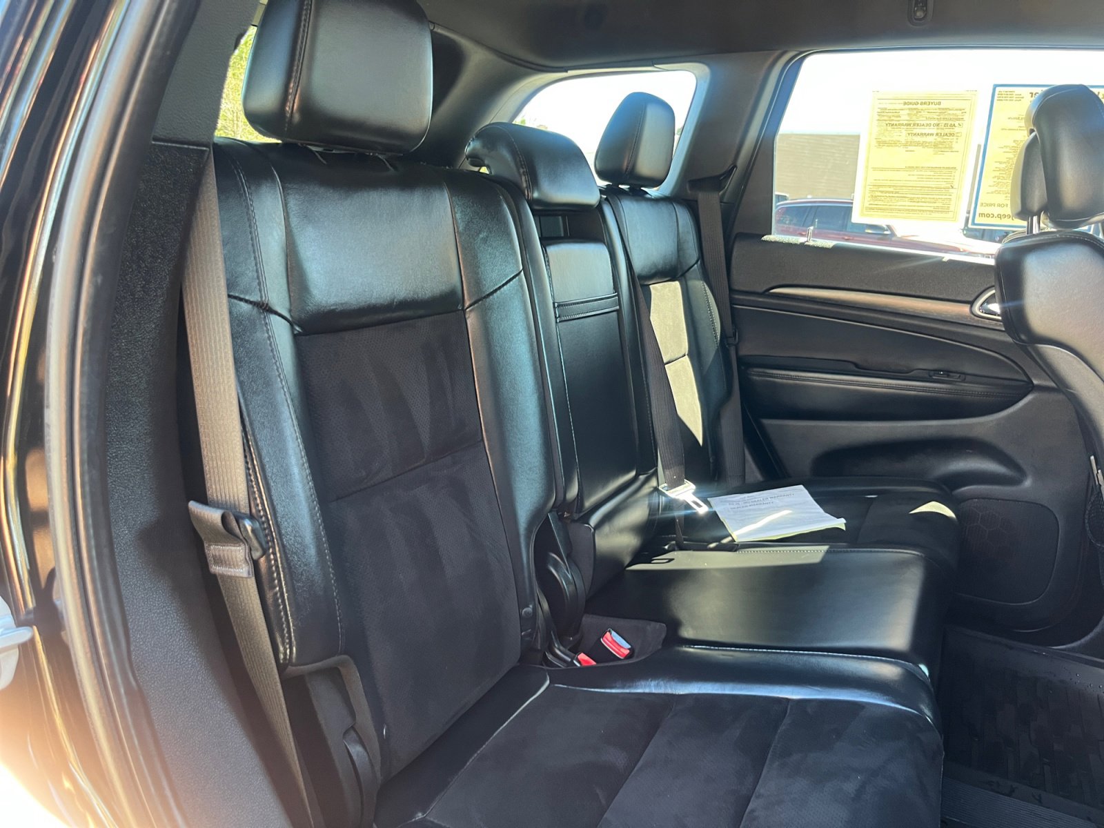 Used 2018 Jeep Grand Cherokee Altitude image 18