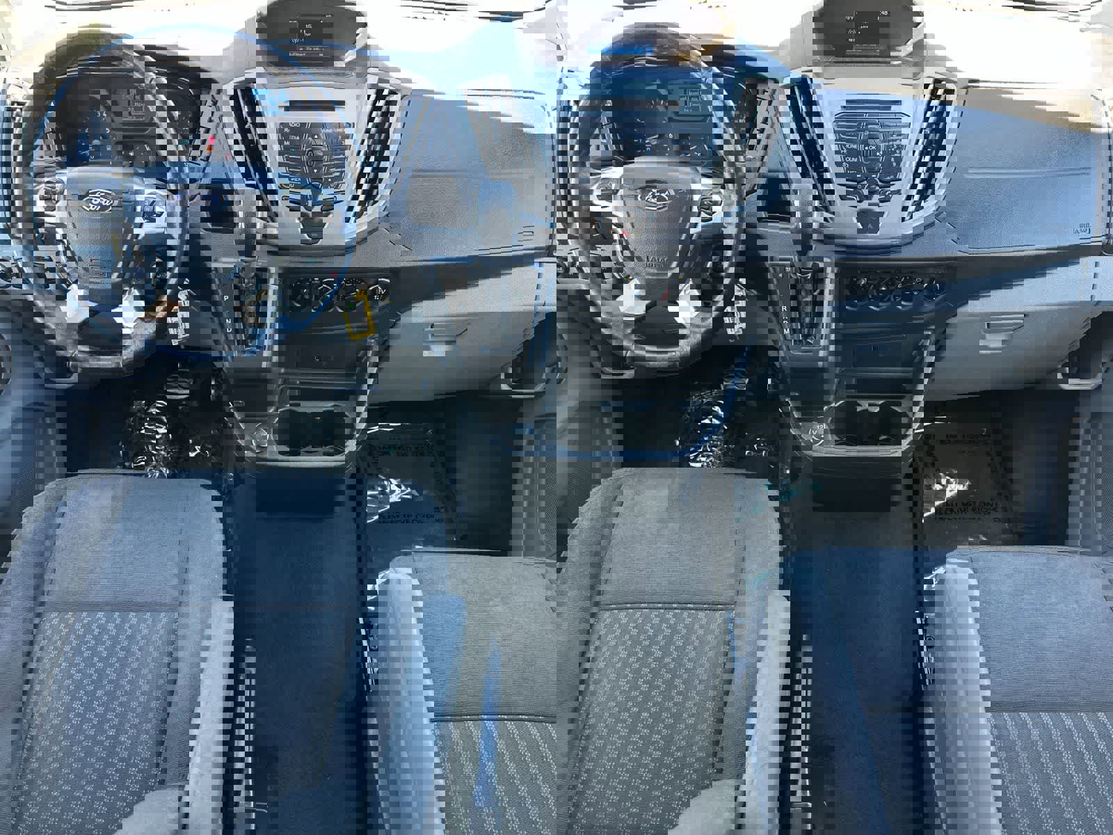 Used 2017 Ford Transit 150 XLT RWD image 4