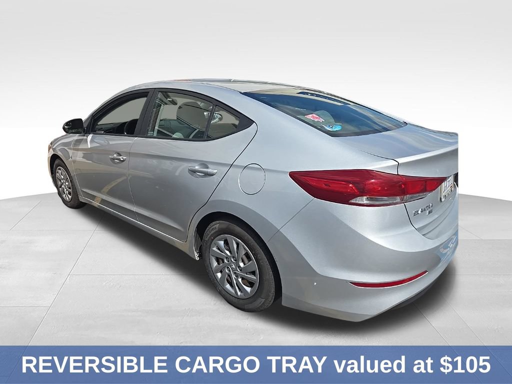 Used 2018 Hyundai Elantra SE FWD image 4