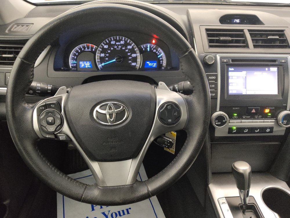 Used 2014 Toyota Camry SE image 22