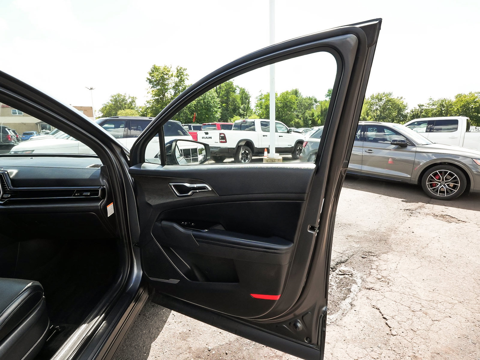 Used 2025 Kia Sportage X-Line AWD/4WD image 15