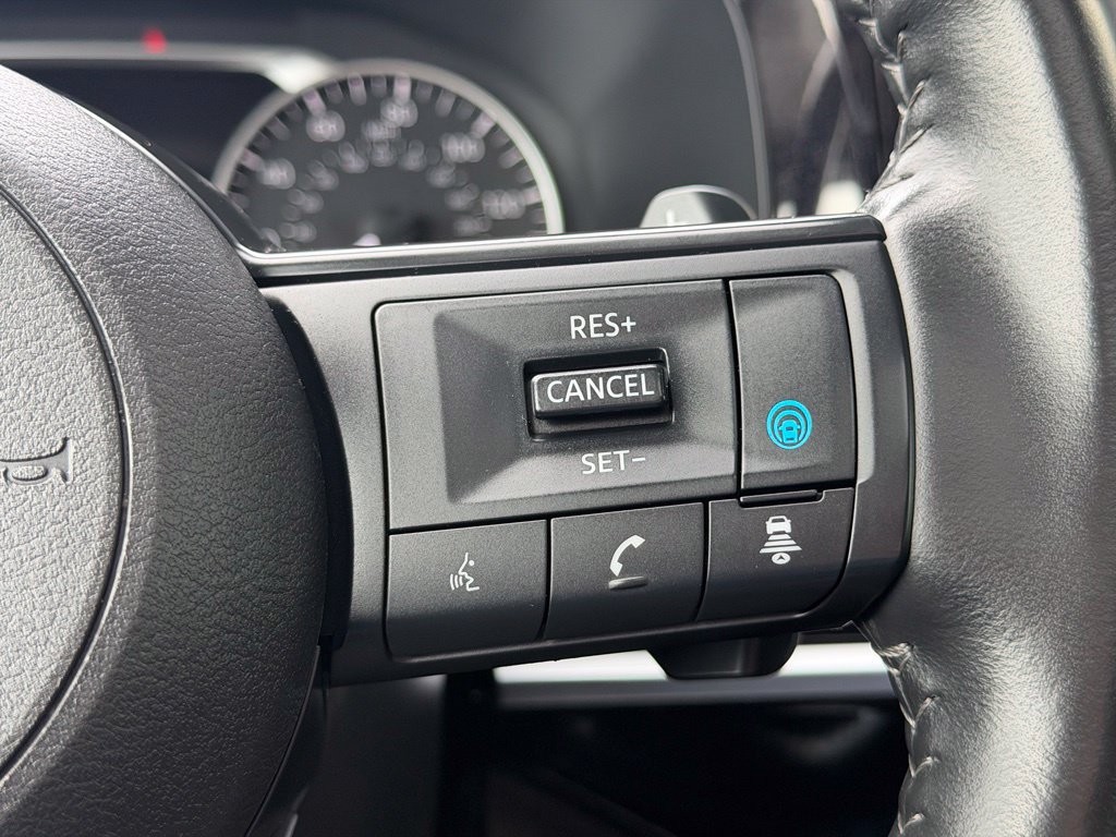Used 2024 Nissan Pathfinder SV AWD/4WD image 20