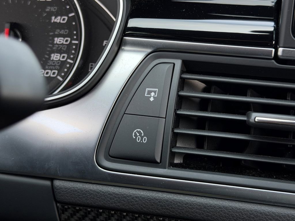 Used 2016 Audi RS 7 Prestige image 28