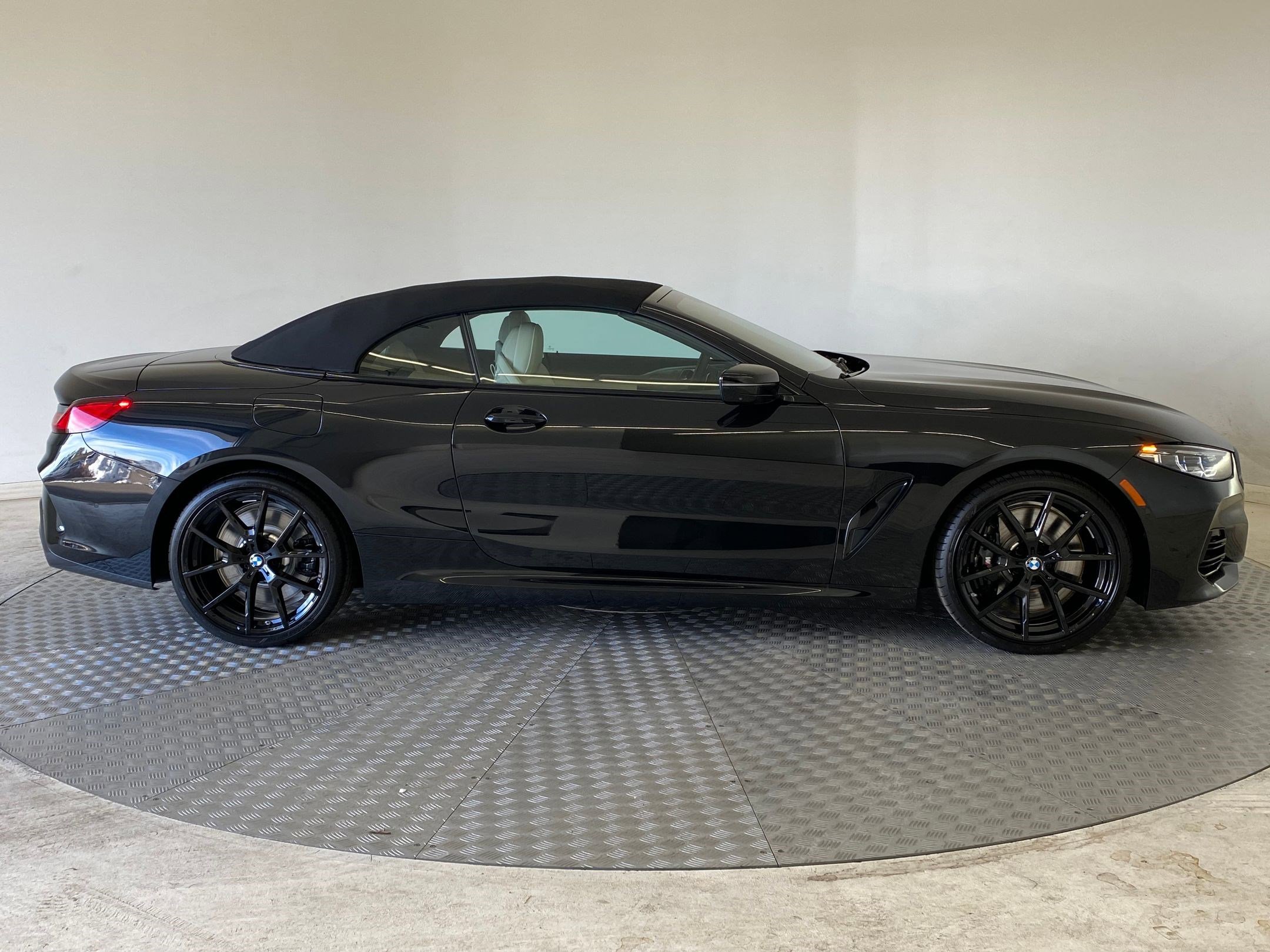 New 2026 BMW 840i xDrive Convertible w/ Comfort Seating Package image 8