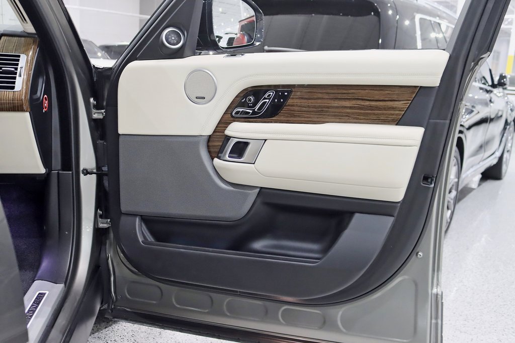 Used 2018 Land Rover Range Rover Long Wheelbase Supercharged image 36