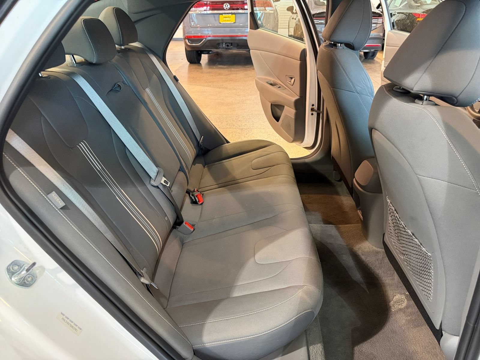 Used 2025 Hyundai Elantra SEL FWD image 38