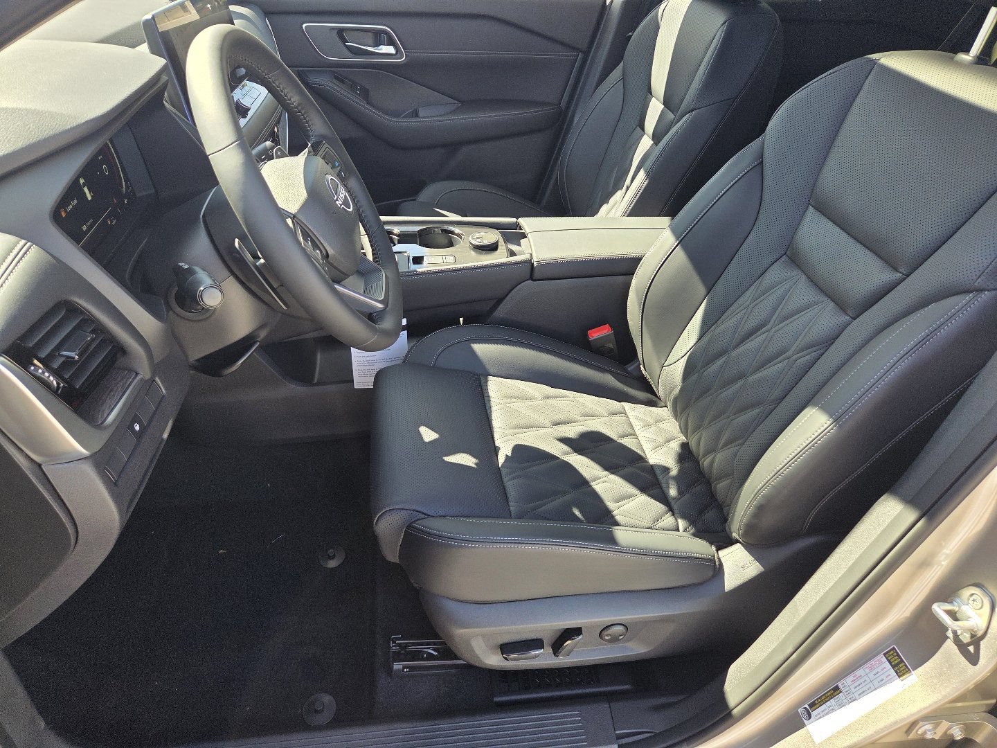 New 2026 Nissan Rogue Platinum AWD/4WD image 27