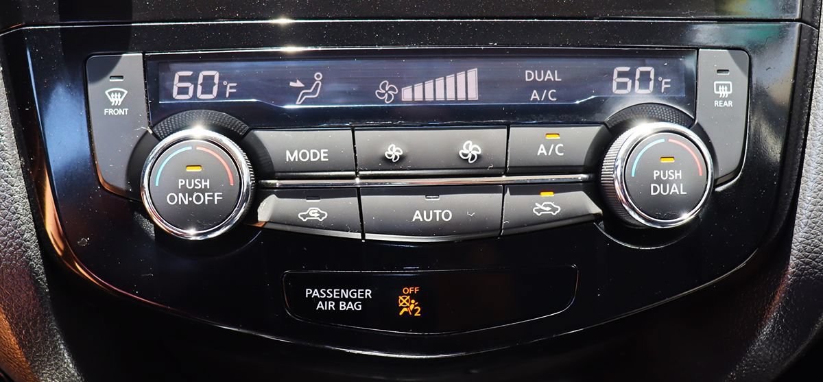 Used 2019 Nissan Rogue Sport SV FWD image 44