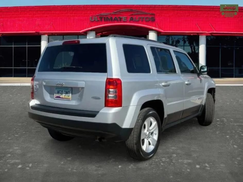 Used 2012 Jeep Patriot Latitude FWD image 3