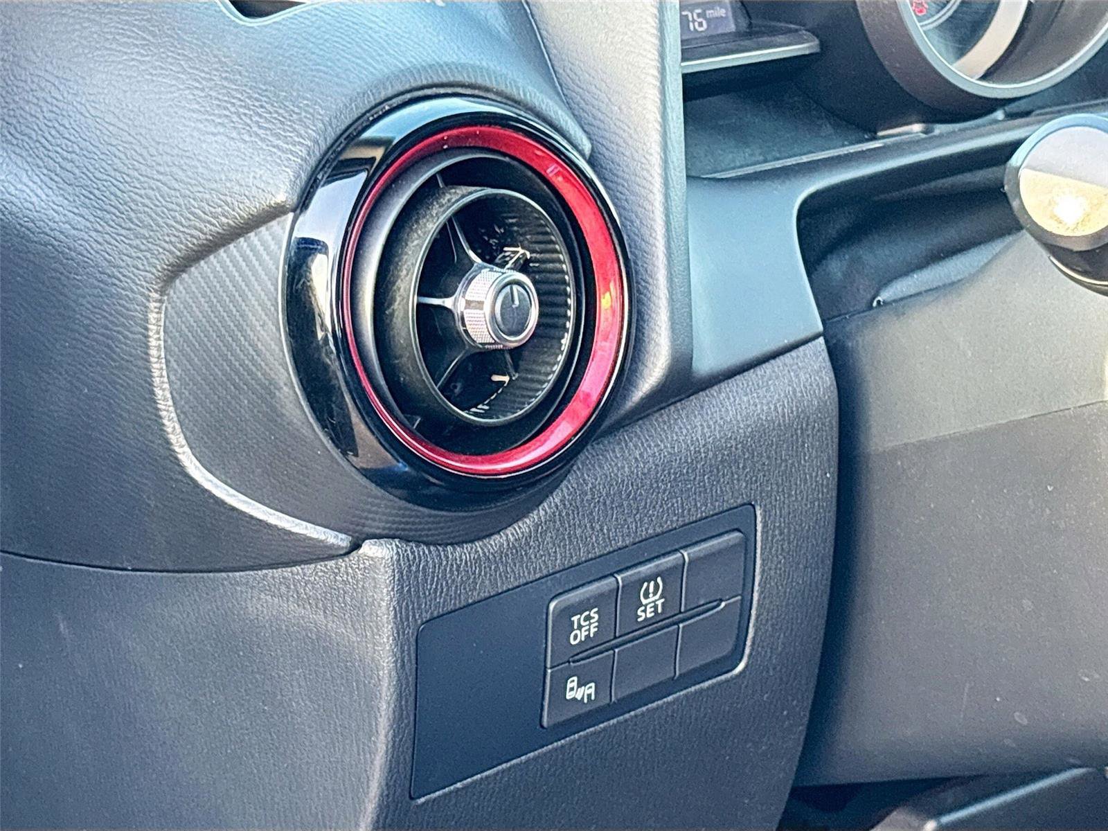 Used 2016 MAZDA CX-3 Touring w/ Premium Package image 10