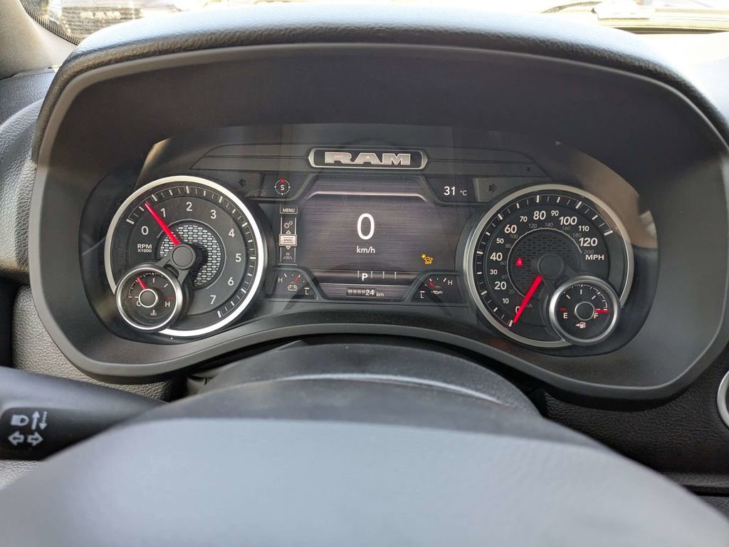 New 2026 RAM 1500 Express AWD/4WD image 26