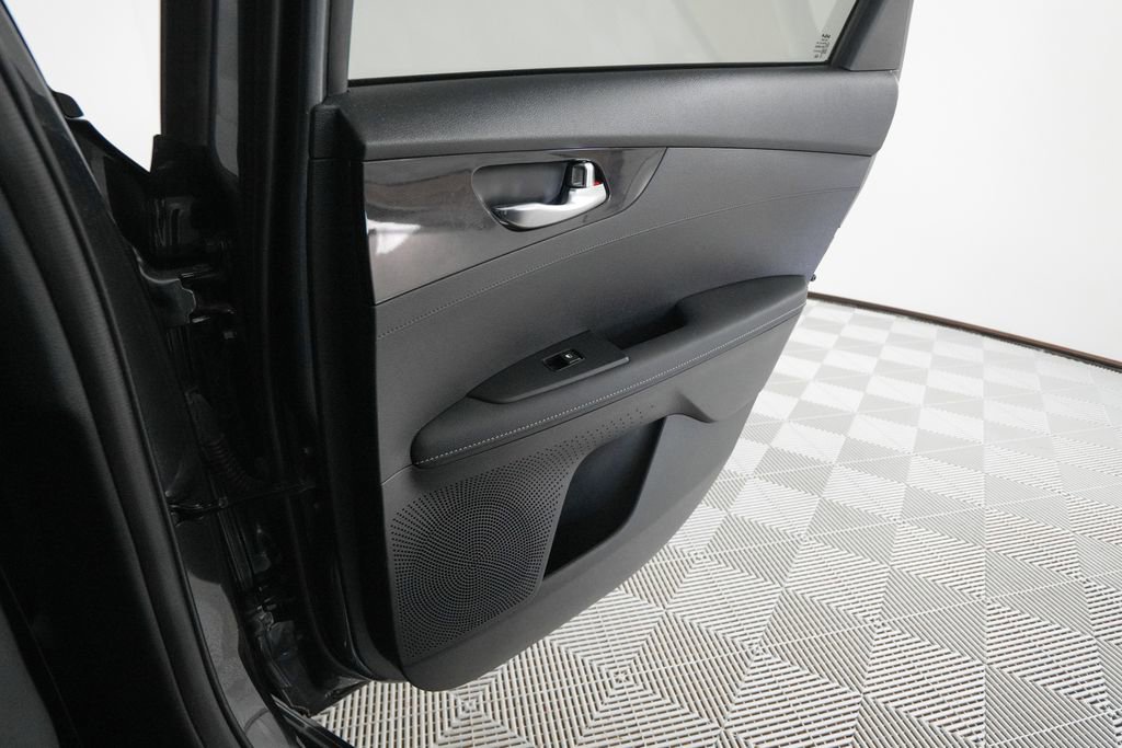 Used 2024 Kia Forte GT-Line w/ GT-Line Premium Package image 17