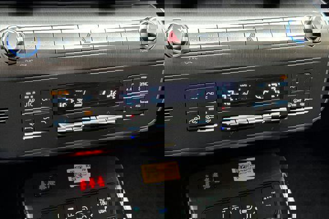 New 2026 Hyundai Kona Limited image 18