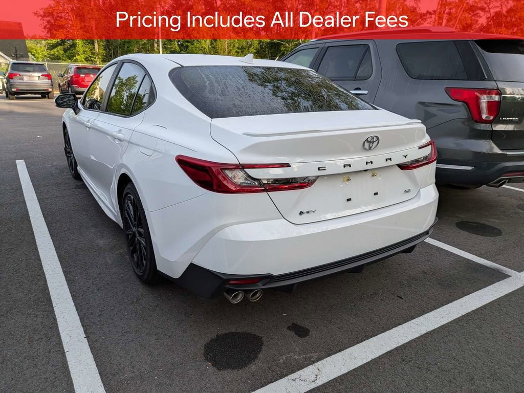Used 2026 Toyota Camry SE w/ Convenience Package FWD image 5