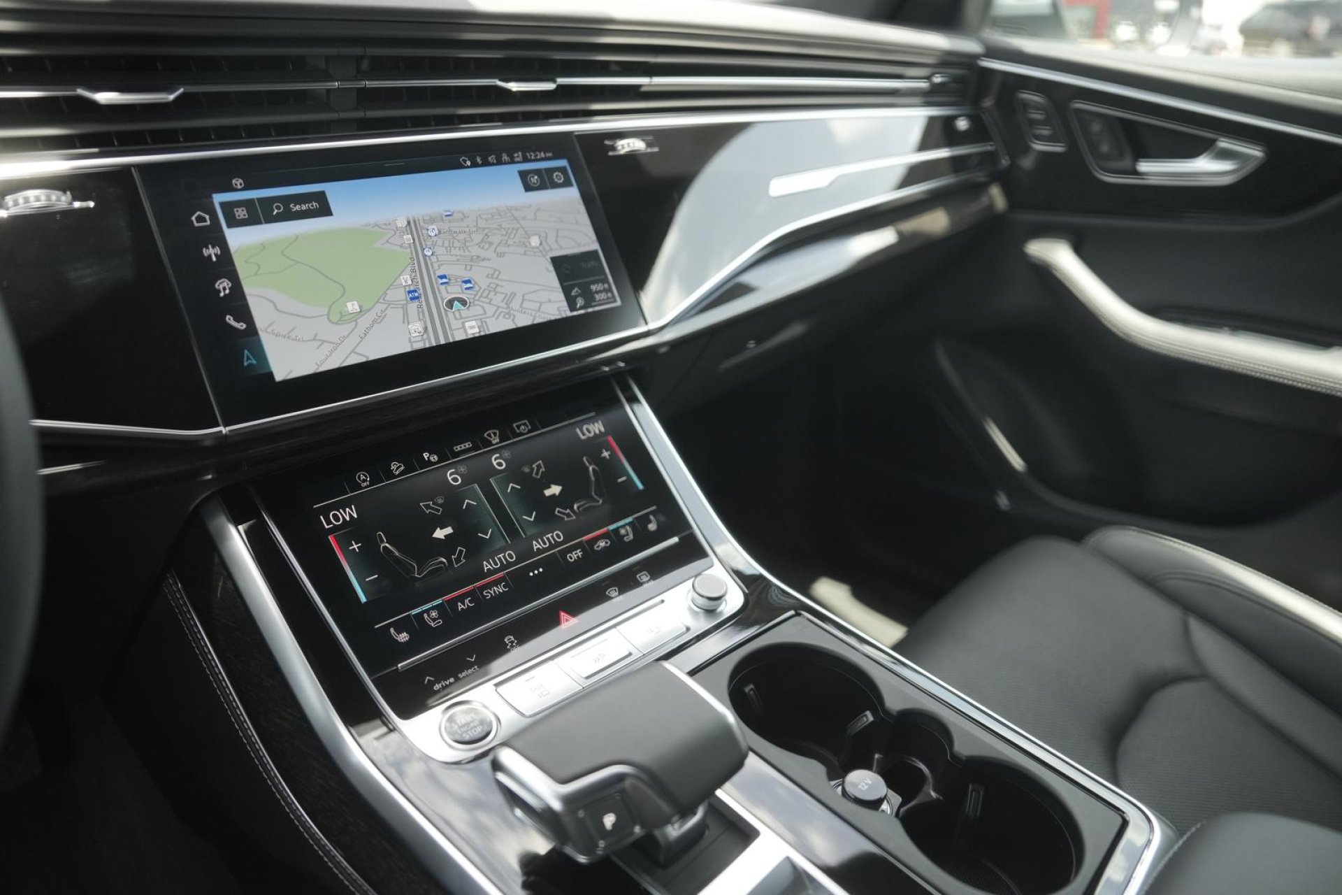 Certified 2025 Audi Q8 Prestige w/ Prestige Package image 16