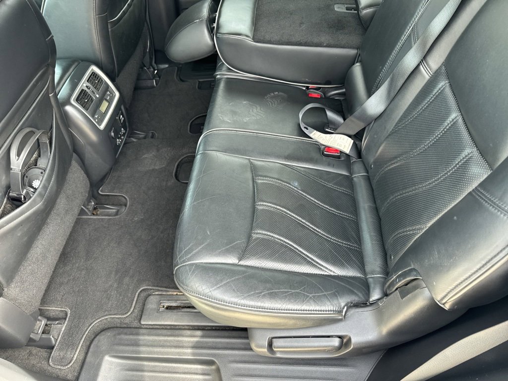 Used 2013 INFINITI JX35 Base w/ Premium Pkg image 16