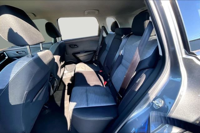 Used 2021 Nissan Rogue S image 16