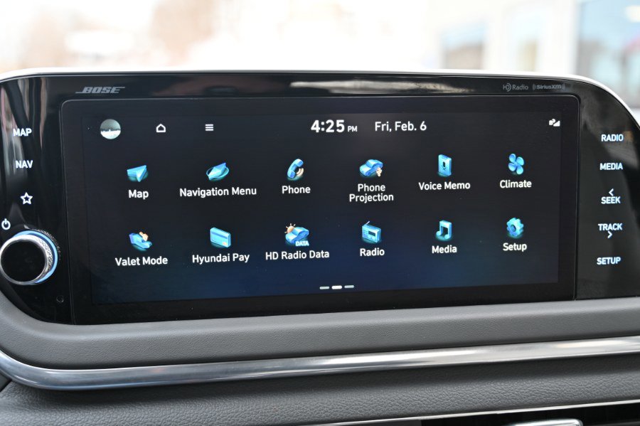 Used 2023 Hyundai Sonata Limited w/ Preferred Accessory Package image 27