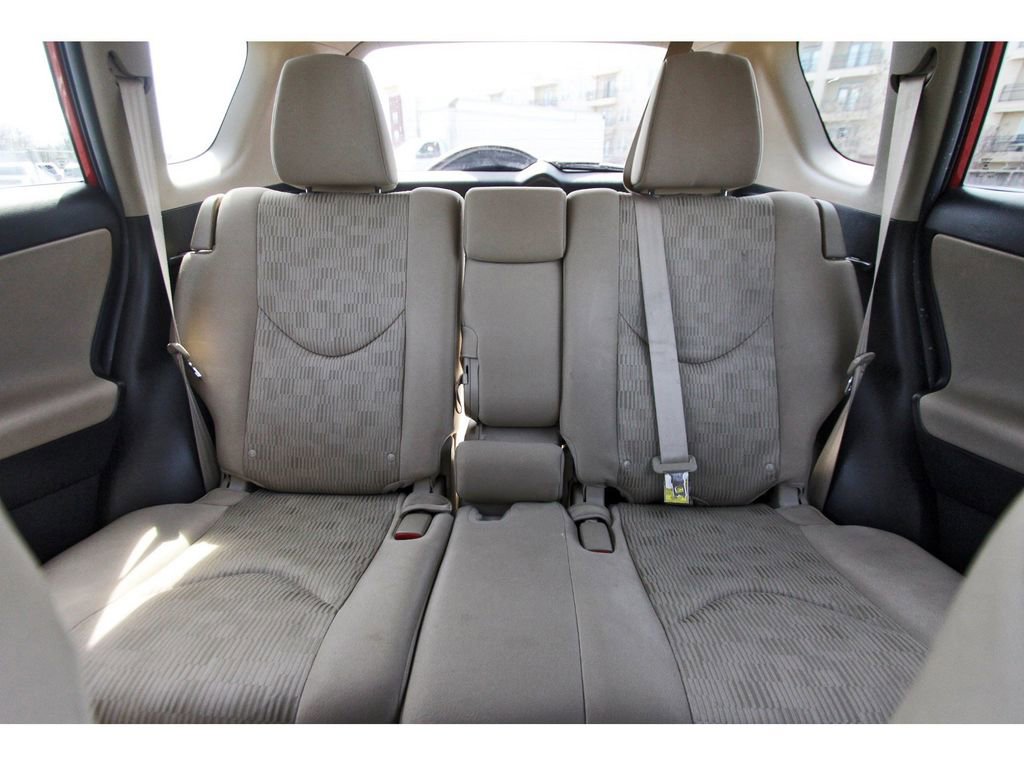 Used 2012 Toyota RAV4 FWD w/ Value Pkg image 14