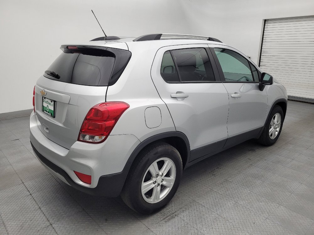 Used 2021 Chevrolet Trax LT FWD image 9