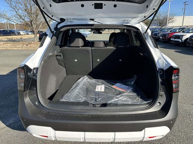 New 2026 Nissan Kicks SV image 12