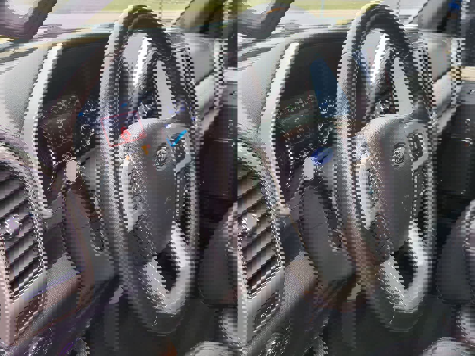 Used 2022 Ford F350 Lariat w/ Lariat Ultimate Package image 10