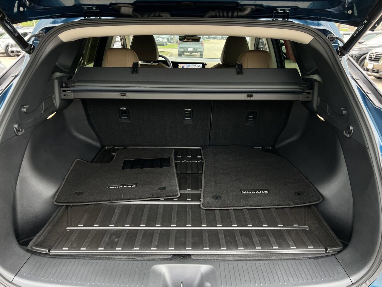 Certified 2025 Nissan Murano Platinum w/ Cargo Package image 29