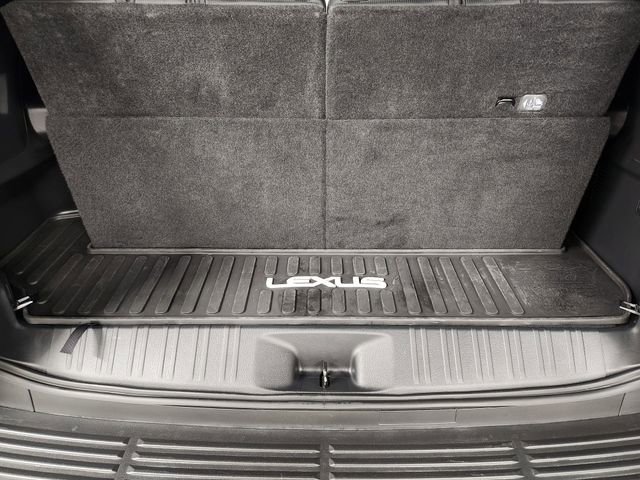 Used 2025 Lexus GX 550 w/ Accessory Package (2T) AWD/4WD image 32