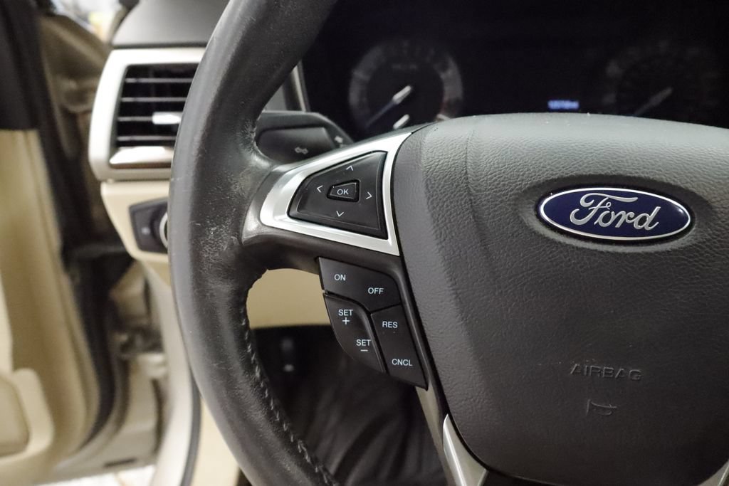 Used 2015 Ford Fusion SE w/ Equipment Group 202A FWD image 24