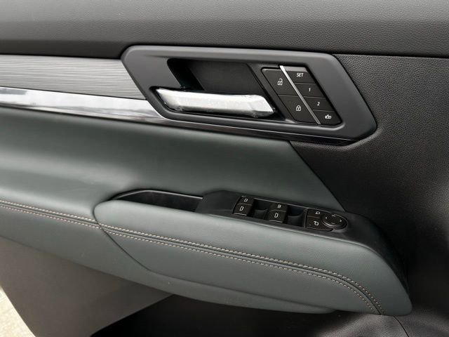 New 2026 GMC Terrain AT4 w/ Convenience Package III image 11