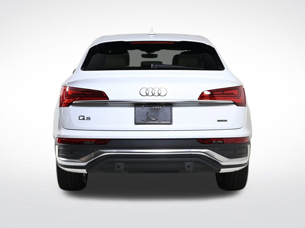 Certified 2025 Audi Q5 2.0T Premium Plus w/ Premium Plus Package image 4
