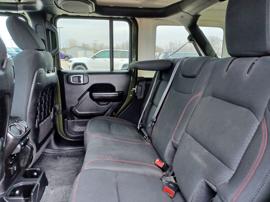 Used 2020 Jeep Wrangler Unlimited Rubicon w/ Dual Top Group AWD/4WD image 31