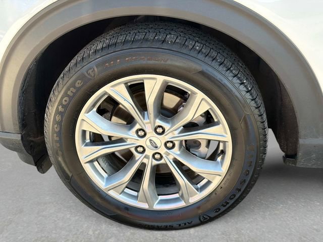 Used 2024 Ford Explorer XLT w/ Equipment Group 202A image 11