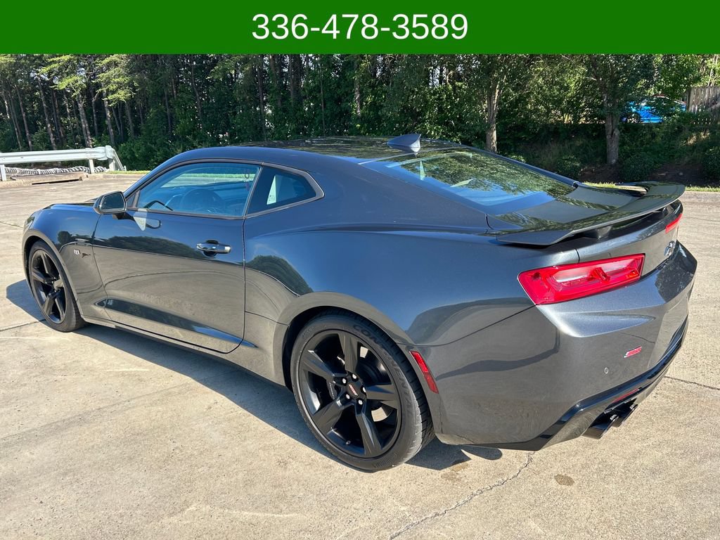 Used 2018 Chevrolet Camaro SS RWD image 3