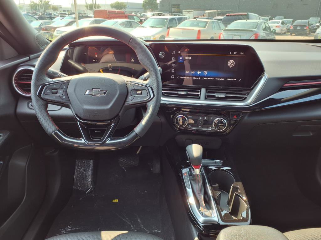 New 2025 Chevrolet Trax RS image 15
