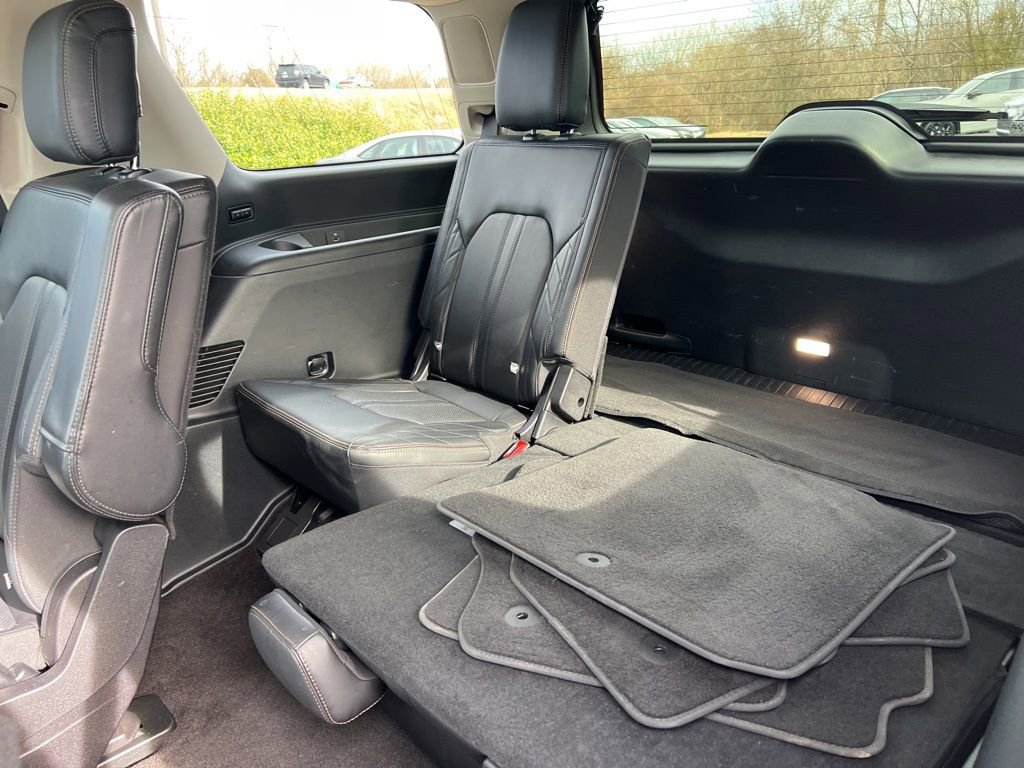 Used 2020 Ford Expedition Platinum image 32