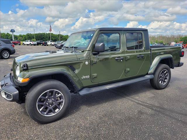Used 2022 Jeep Gladiator Overland w/ Cold Weather Group AWD/4WD image 1