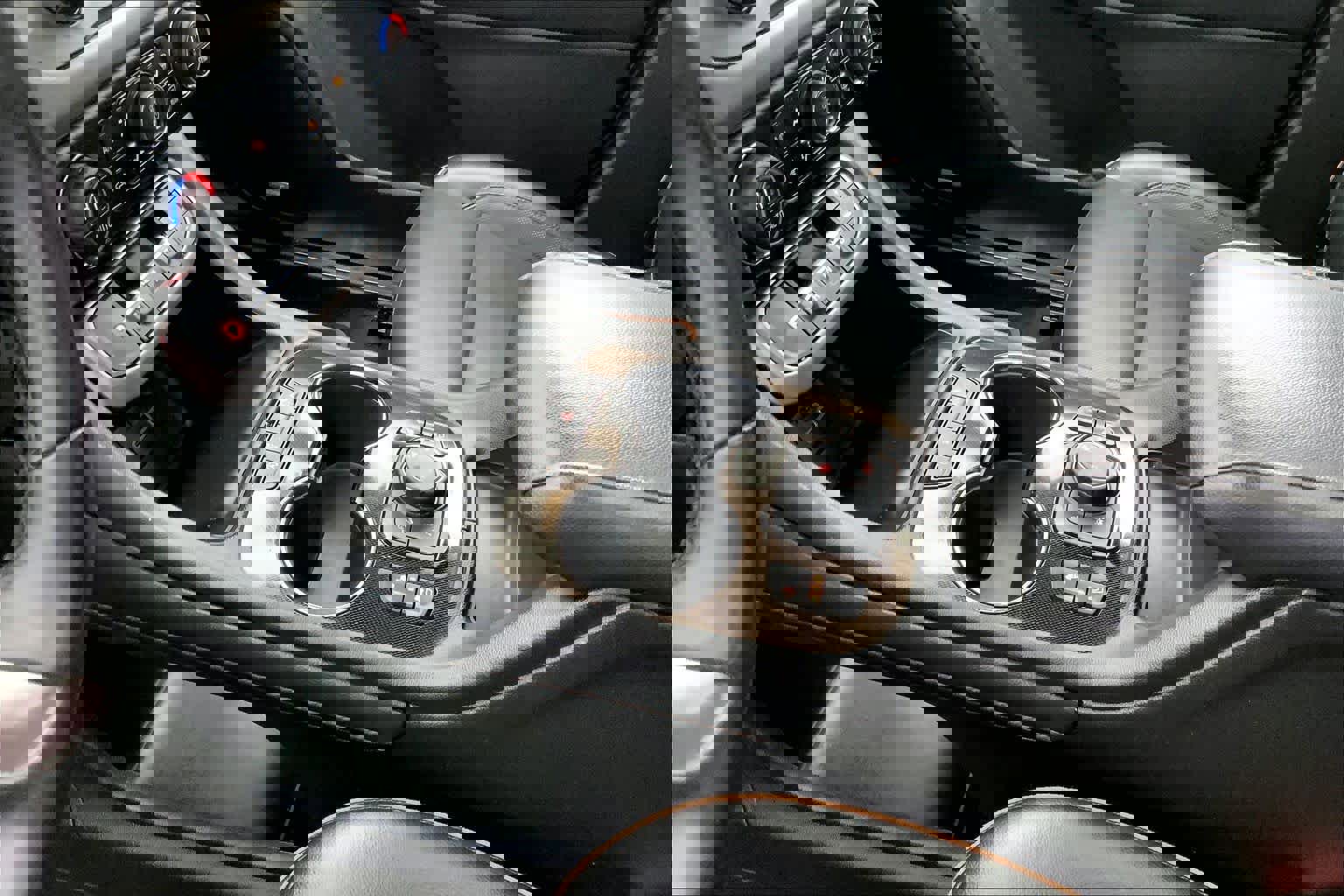 Used 2023 GMC Acadia AT4 w/ Technology Package image 13