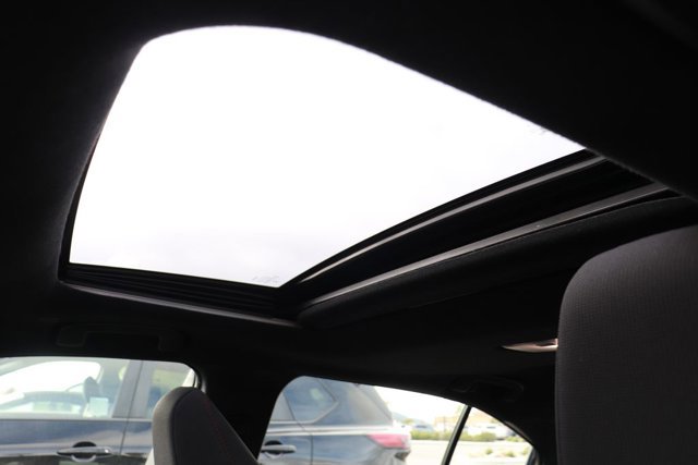 Used 2024 Toyota Corolla SE w/ SE Premium Package image 27