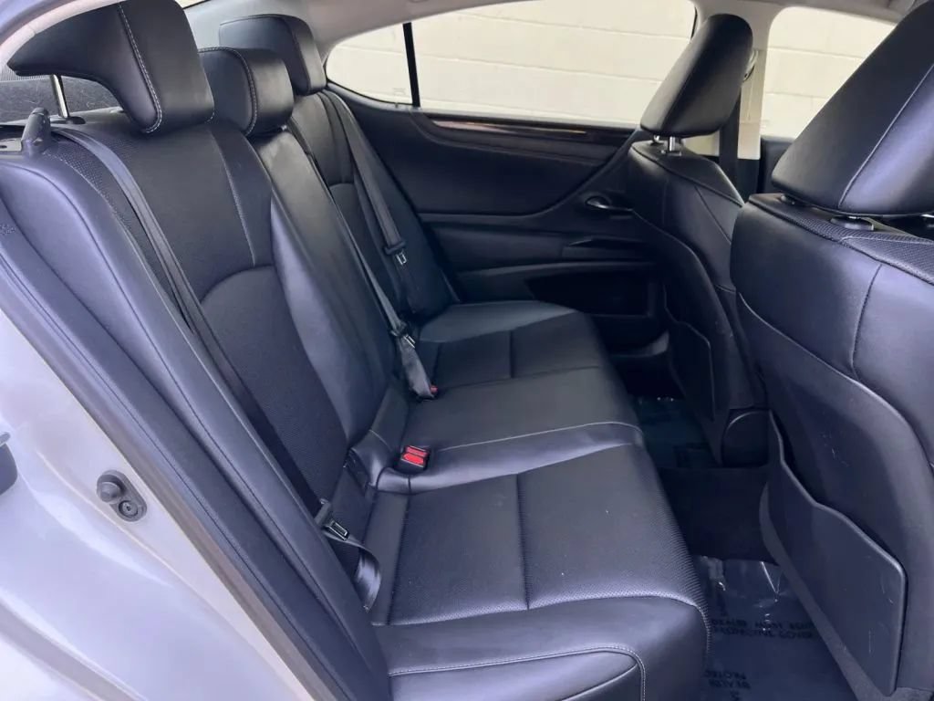 Used 2020 Lexus ES 350 w/ Premium Package FWD image 18