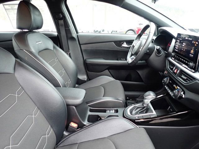 Used 2024 Kia Forte GT-Line image 9