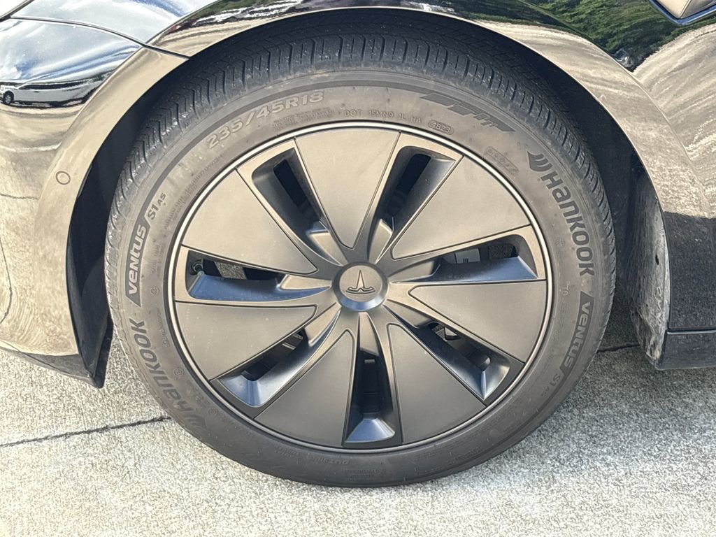 Used 2022 Tesla Model 3 Long Range AWD/4WD image 12