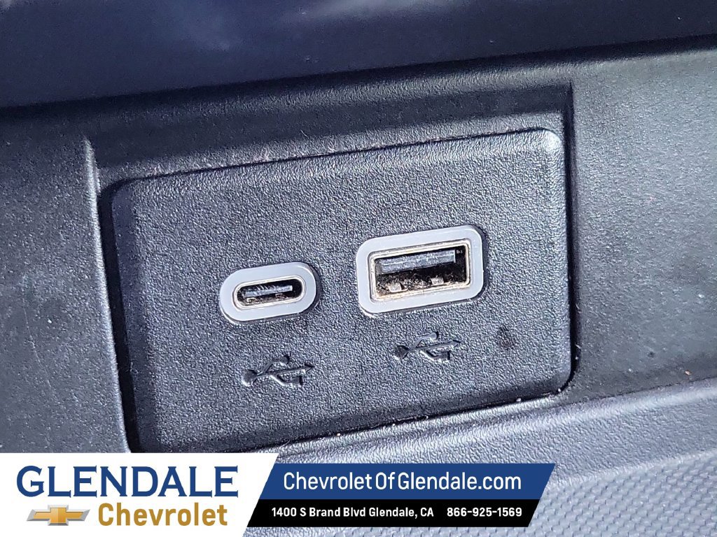 Certified 2023 Chevrolet Suburban Premier RWD image 20