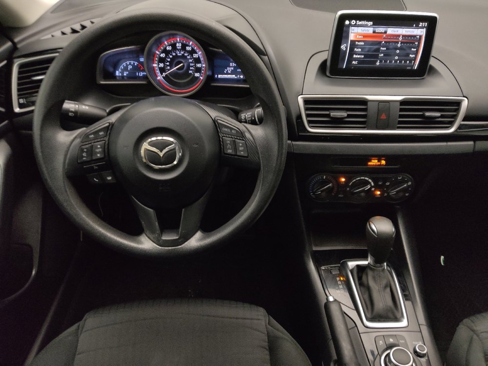 Used 2016 MAZDA MAZDA3 i Sport image 22
