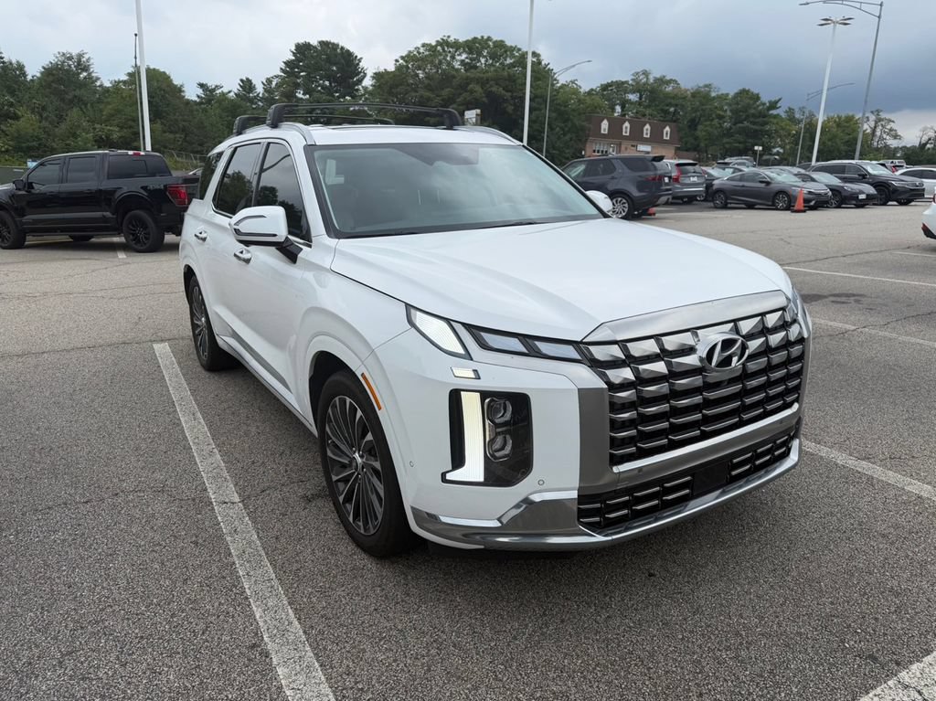 Used 2023 Hyundai Palisade Calligraphy AWD/4WD image 3