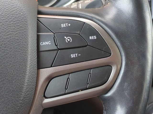 Used 2020 Jeep Cherokee Limited AWD/4WD image 27