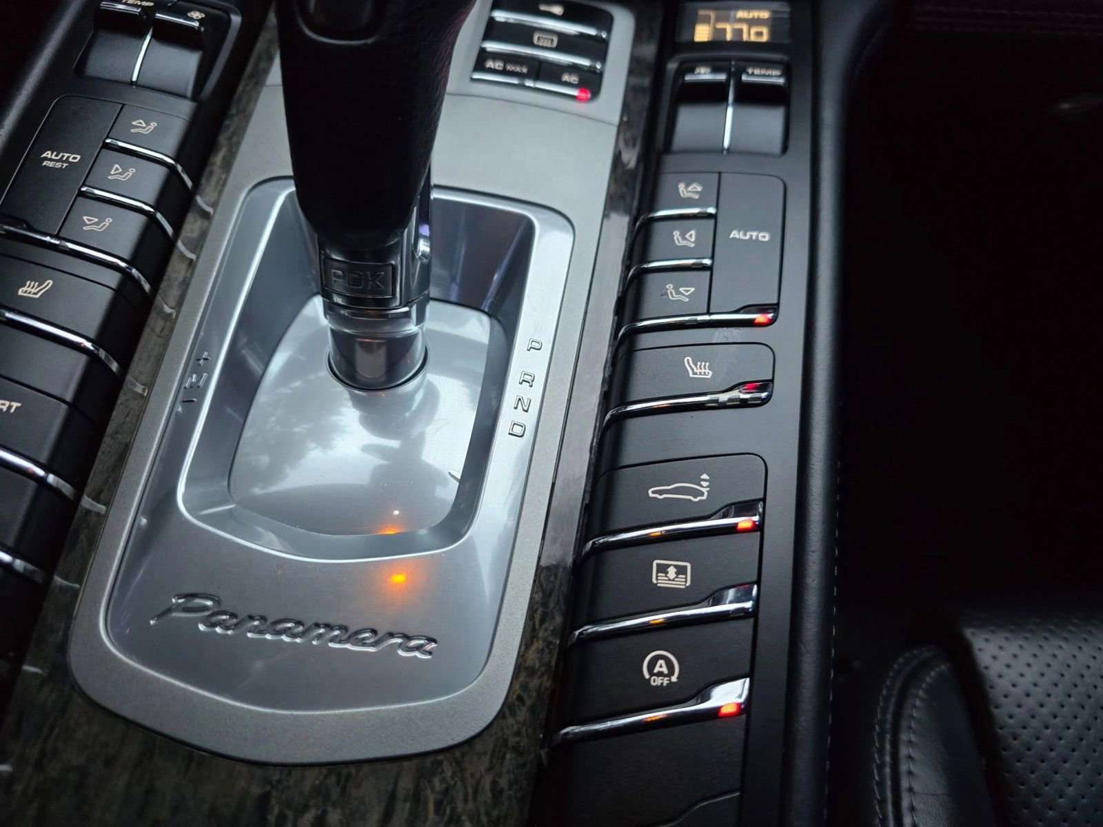 Used 2012 Porsche Panamera S image 32