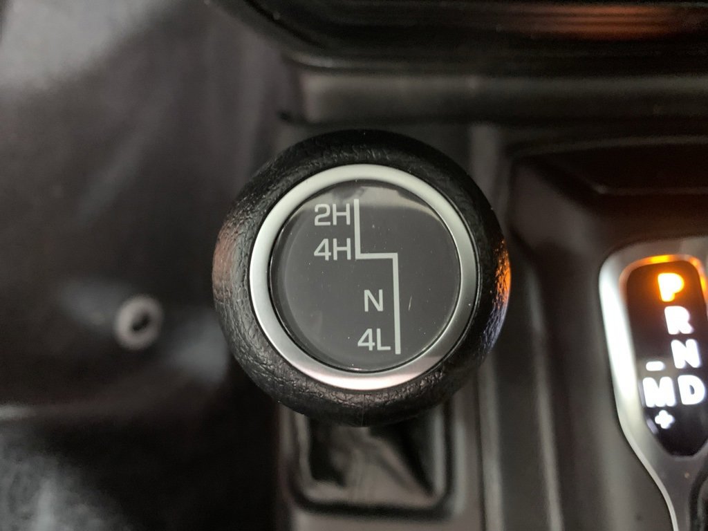 Used 2023 Jeep Wrangler Unlimited Sport image 25